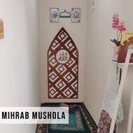 Hiasan dinding Kaligrafi Mihrab musholla / masjid dari kayu Pajangan rumah dekorasi ruangan