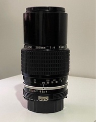 Nikon ➡️ 200mm AI F4