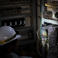 德國Ledlenser iH5R 工業用充電式伸縮調焦頭燈