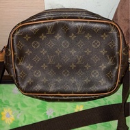 lv 男包 斜肩 九成新