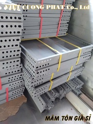 Mâm tôn Rộng 50cm. Quy cách: 50x100 và 50x120. Mâm dùng để lắp Kệ V lỗ - Kệ kho chứa hàng