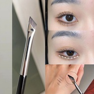 Angled Blade Eyeliner Brush Non-shedding Super Soft Makeup Brush for Eyes