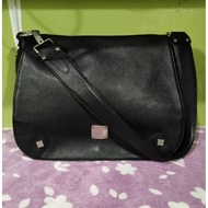 Preloved MCM shoulder bag