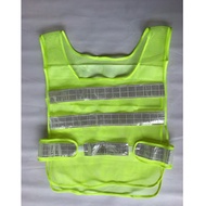 Reflective traffic safety vest