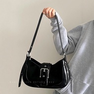 2026 New Style Retro Y2K Style Baguette Underarm Bag Female One-Shoulder Messenger Bag Niche Design 