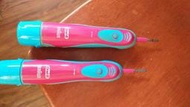 二手 【BRAUN】德國百靈-歐樂B兒童電動牙刷 兩支一標 電池式 附2新刷頭