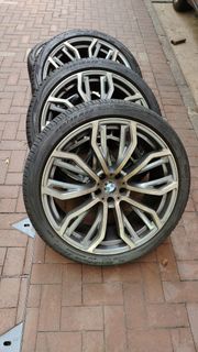 22寸鈴  + Pirelli  Scorpion Zero 285/35/22 (85% new) 合BMW X5