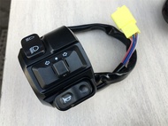 Phụ Kiện Xe Điện Yadea G5 Bánh Lái Ga Phanh Gấp Đèn Pha Biến Sáng Đôi Đèn Báo Khẩn Nút Chuyển Sang P