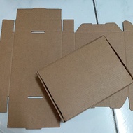 COURIER BOX 200mm x 110mm x 36mm STORAGE BOX PENGHANTARAN BOX CARDBOARD SAFETY BOX 快递盒子 包装盒子 盒子