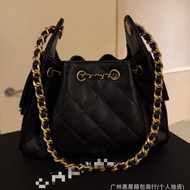 Wholesale 25C Hippie HOBO Genuine Leather Diamond Chain Bag Drawstring Bucket Bag Underarm 25bag One