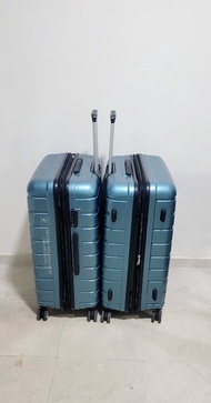 Beverly Hills Polo Club Extendable Luggage 行李箱 30"