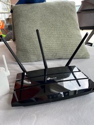 tp-link Archer A8 and tp-link RE305