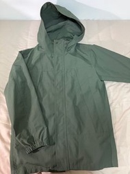 Uniqlo 150cm 防風防雨墨綠外套