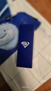 Super Junior 手燈潤唇膏