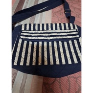 Naraya Shoulder Bag Used In Very Good Condition.