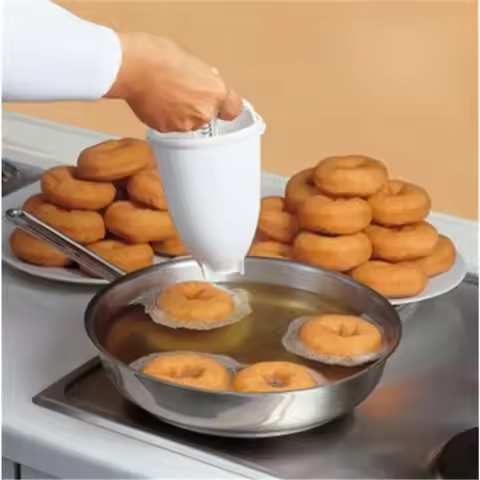 Donut Maker with Plunger Dispenser, 10cm Baking Tool for Uniform Donuts, Easy Squeeze Creative Desse