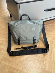 💜Brand New🏆Arc'teryx Granville 16 Courier Bag - Green