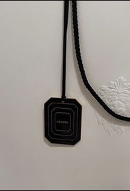 Chanel premiere metal charm