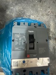 施耐德 EasyPact CVS100F 斷路器