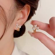 Style Light Luxury Temperament Zircon Trefoil Flower Ear Clip Fashion Niche Design High-End Sweet Ea