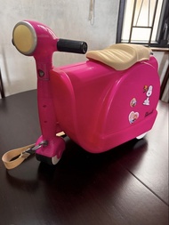 Skoot Ride-On and Luggage in one