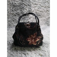 Black Floral Kiss Lock Clutch Bag