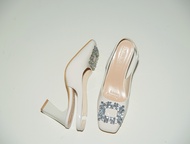 รองเท้าเเฟชั่นผู้หญิงเเบบคัชชูเเฟชั่นเปิดหน้าเท้าส้นปานกลาง No. 15-3 NE&amp;NA Collection Shoes