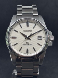 ⭕️⭕️極抵玩四位數Grand Seiko 菱格暗花石英錶🔥 二手中古 GRAND SEIKO Quartz  SBGX053  9F62石英機芯 37mm 藍寶石玻璃 100M防水 雙LOGO 日期