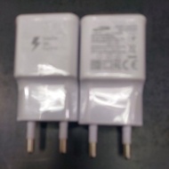 Samsung 2.0A 5.0 charger head/ VOLT