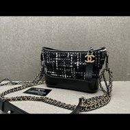 CHANEL 黑白毛呢流浪包 小號