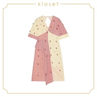 KLOSET Embroidered Stripe Dress (RS20-D005) เดรสปักดีเทลเพรช ผ้าลายทางตัดต่อ2สี