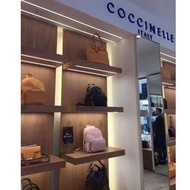 義大利 coccinelle 爆款荔枝紋柔軟小牛皮簡約可愛 後背包 -多色