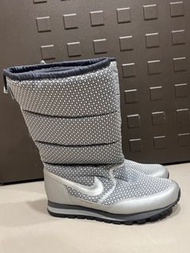 Nike 雪靴