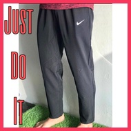 SELUAR SUKAN NIKE TRACKSUIT PANT