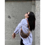 China's Latest Version LOOP Handbag, Shoulder Bag, Underarm Bag, Crescent Bag, Female Bag, Bag