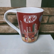 mug KitKat by nestle..