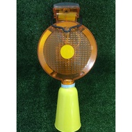TRAFFIC BLINKER WARNING LIGHT DUAL BATTERY / SOLAR