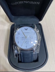 （二手）ARMANI 藍色錶盤 皮革錶帶 三眼 男生手錶 AR1889