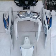 Cover body Halus plus Lampu Depan Honda Vario 125 OLD