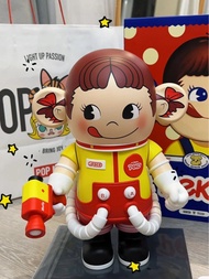 popmart MEGA SPACE MOLLY 400% PEKO牛奶妹
