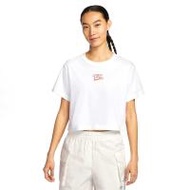 NIKE Sportswear Short-Sleeve Cropped เสื้อยืดผู้หญิง NI083AP187EITH