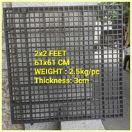 ⧫ ༄ ▤ 2X2 FT SUPER DURABLE DOG BLACK PLASTIC MATTING