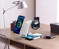 多功能  四合一  Charger 無線充電器 桌面支架 15W 快速無線充 適用與  iPhone /Apple Watch / AirPods /Samsung Galaxy / Galaxy B
