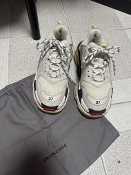 Balenciaga 老爹鞋