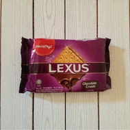 Munchy's Lexus Biskut Coklat Berkrim 76g