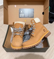 Timberland 女士毛毛防水靴