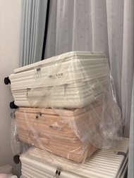 全新粉色/白色行李箱 32吋