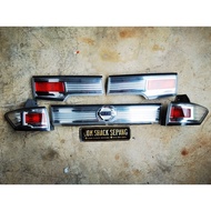 NISSAN ELGRAND E52 TAIL LAMP ALBINO