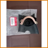 § ▬ ◧ ENGINE SPROCKET COVER XRM125 CARB