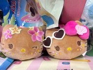 Sanrio 曬黑 日燒 hello kitty 大頭 毛公仔 掛件 吊飾 盲袋 去海邊吧 捏捏樂 mini